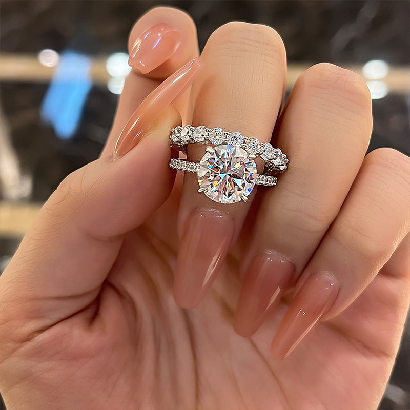 Luxurious Round Cut Wedding Ring Set For Women In Sterling Silver-Sterling Silver-lornajewelry
