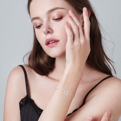 Moissanite Möbiusband Bracelet-Sterling Silver-lornajewelry