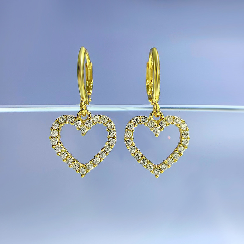 Lovely Heart Shaped Women's Stud Earrings In Sterling Silver-Sterling Silver-lornajewelry