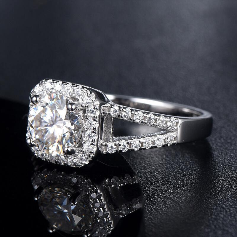 1Ct/2Ct Moissanite Round Halo Double Arm Sterling Silver Ring-Sterling Silver-lornajewelry
