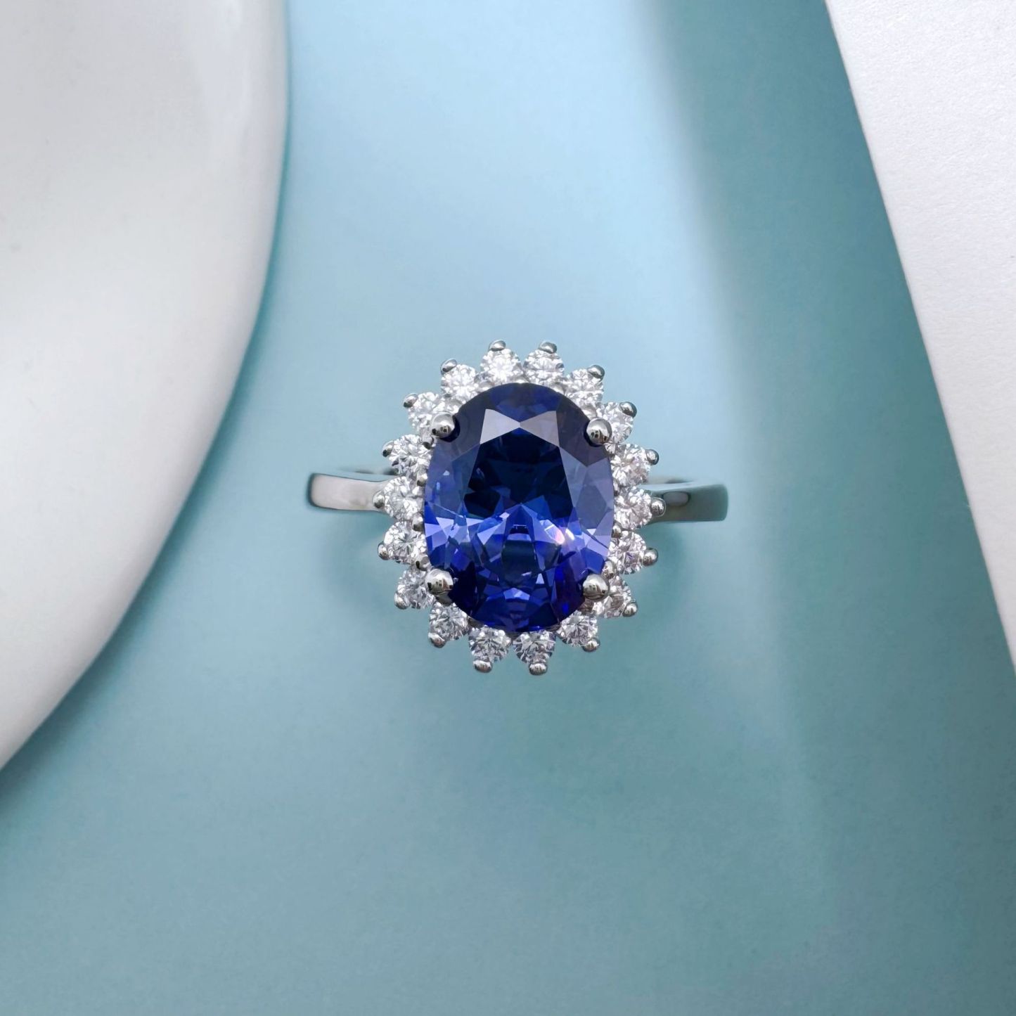 2Ct Luxurious Halo Oval Cut Blue Sapphire Engagement Ring In Sterling Silver