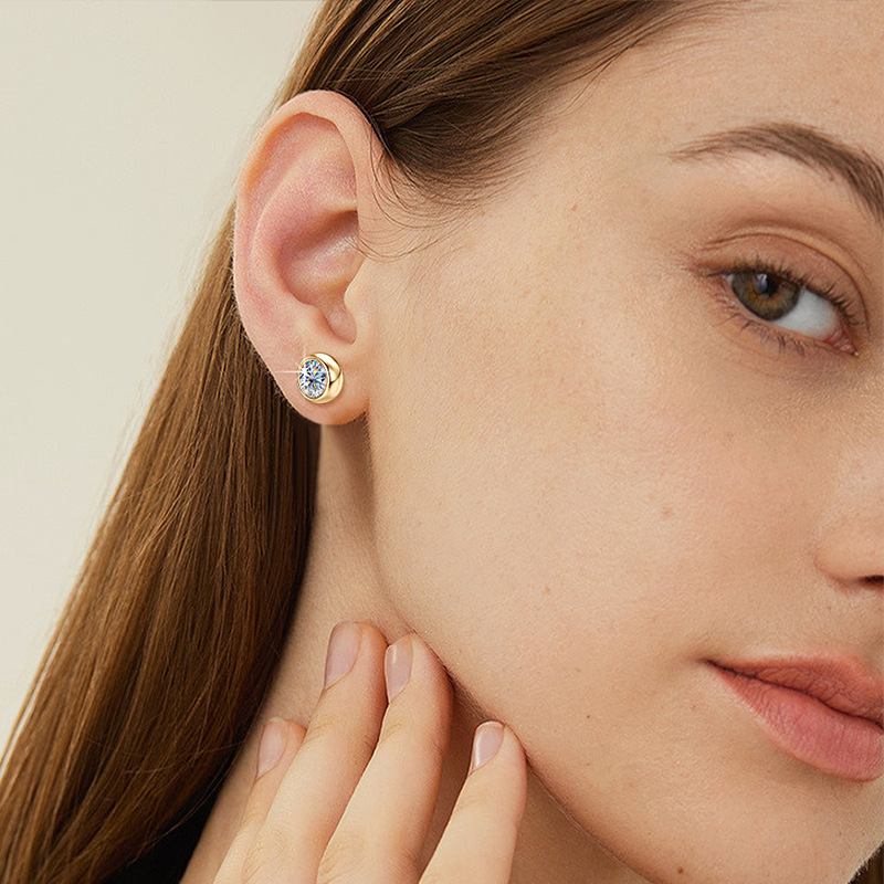 1Ct Moissanite Classic Round Bezel-Set Solitaire Stud Earrings in Sterling Silver