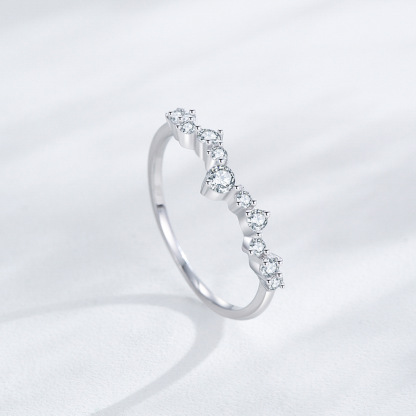 Half Circle Round V-shaped Female Wave Design Fashionable Personality Thin Style Wedding Band 