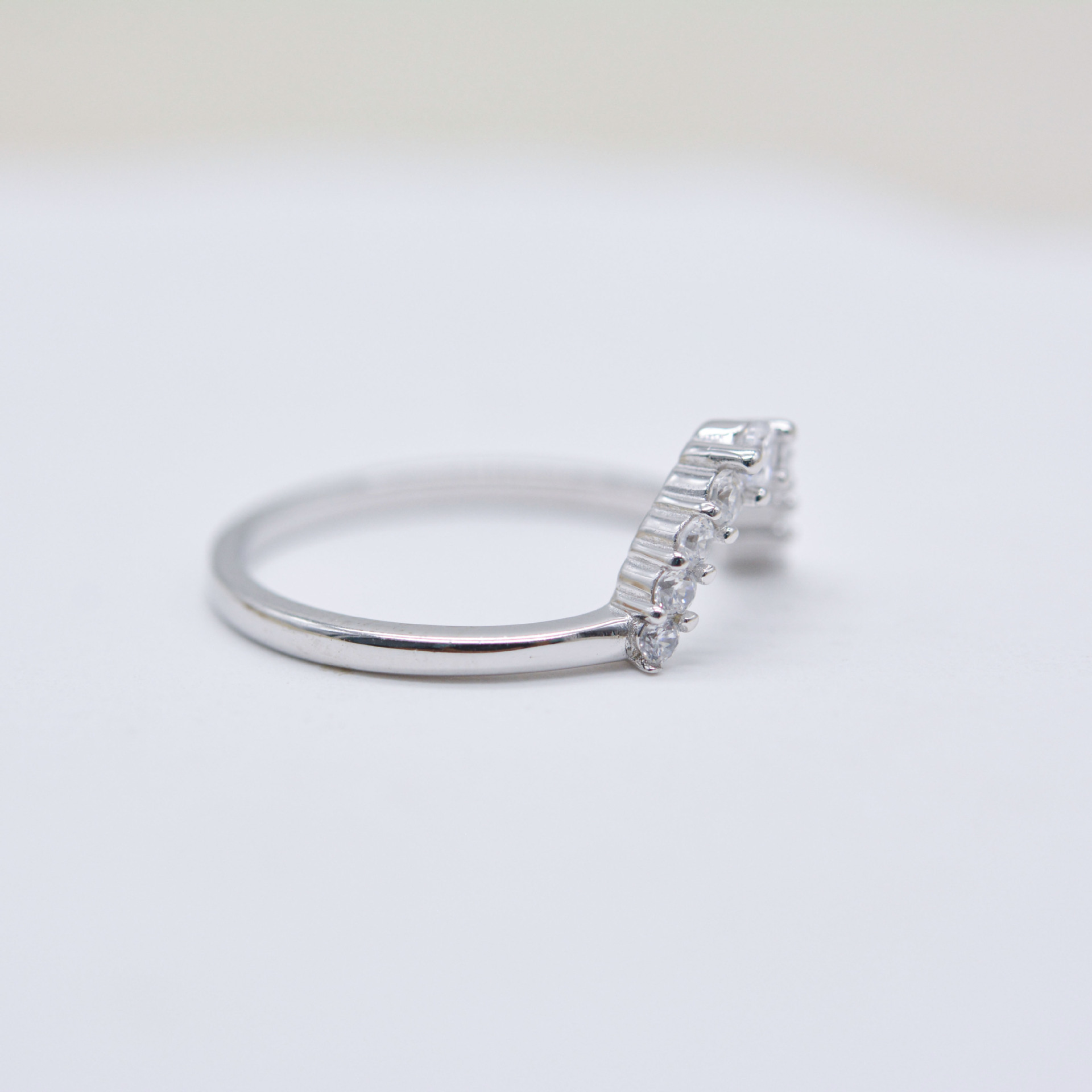Niche Simple Light Luxury Trend Fashion Exquisite Wedding Band