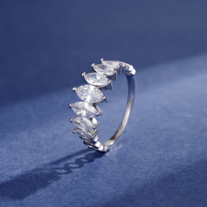 Fashion Popular Design Marquise Cut Wedding Band 