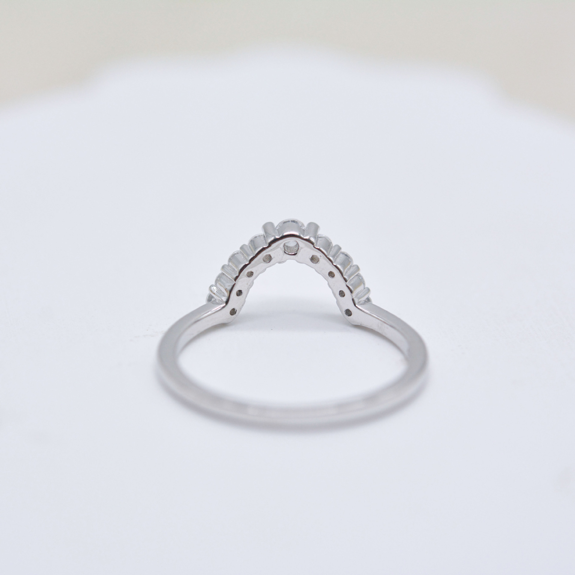 Niche Simple Light Luxury Trend Fashion Exquisite Wedding Band