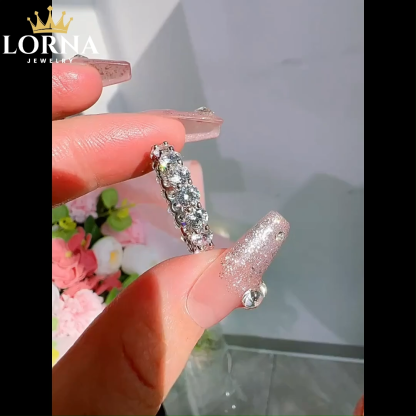 Classic Round Cut Women's Wedding Band In Sterling Silver