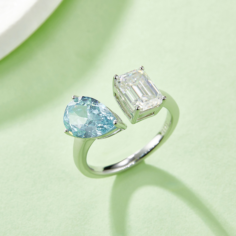2Ct+1.5Ct Moissanite Pear & Emerald Cut Double Stones Design Engagement Ring