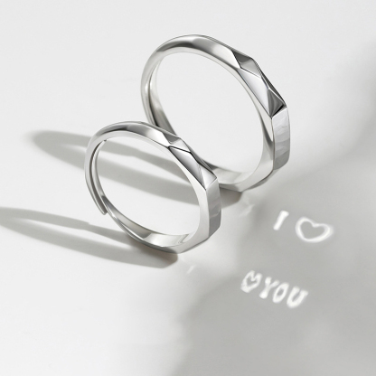 Light Sculpted Ring in 925 Sterling Silver