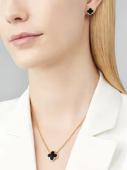 Pure Alhambra pendant