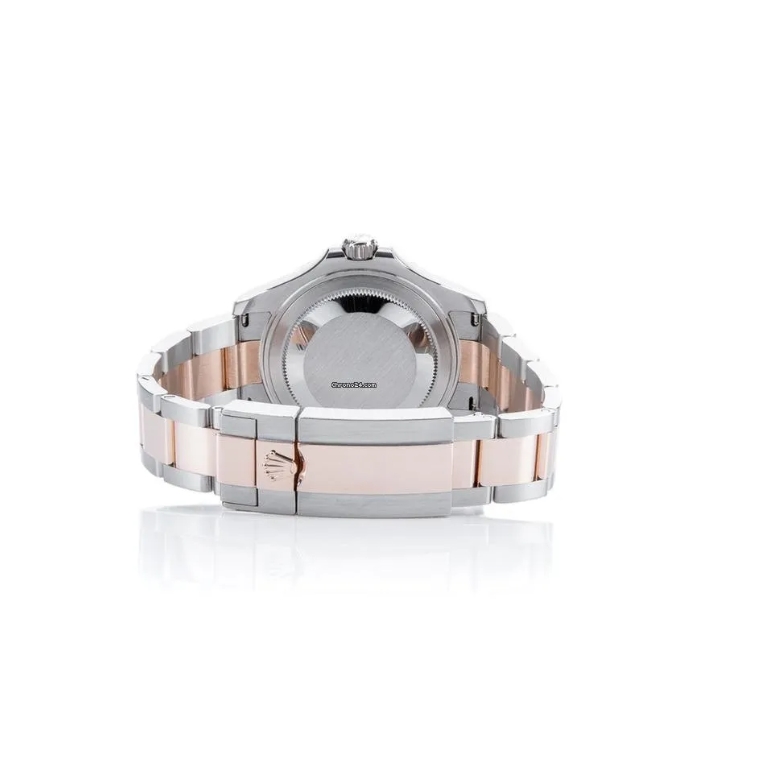 Yacht-Master 37 Steel and Everose Gold Rolesor Yacht-Master 37 Watch - Black Dial - Oyster Bracelet 268621