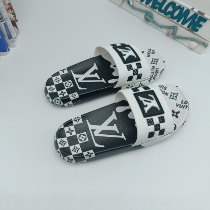 Monogram Logo Slippers