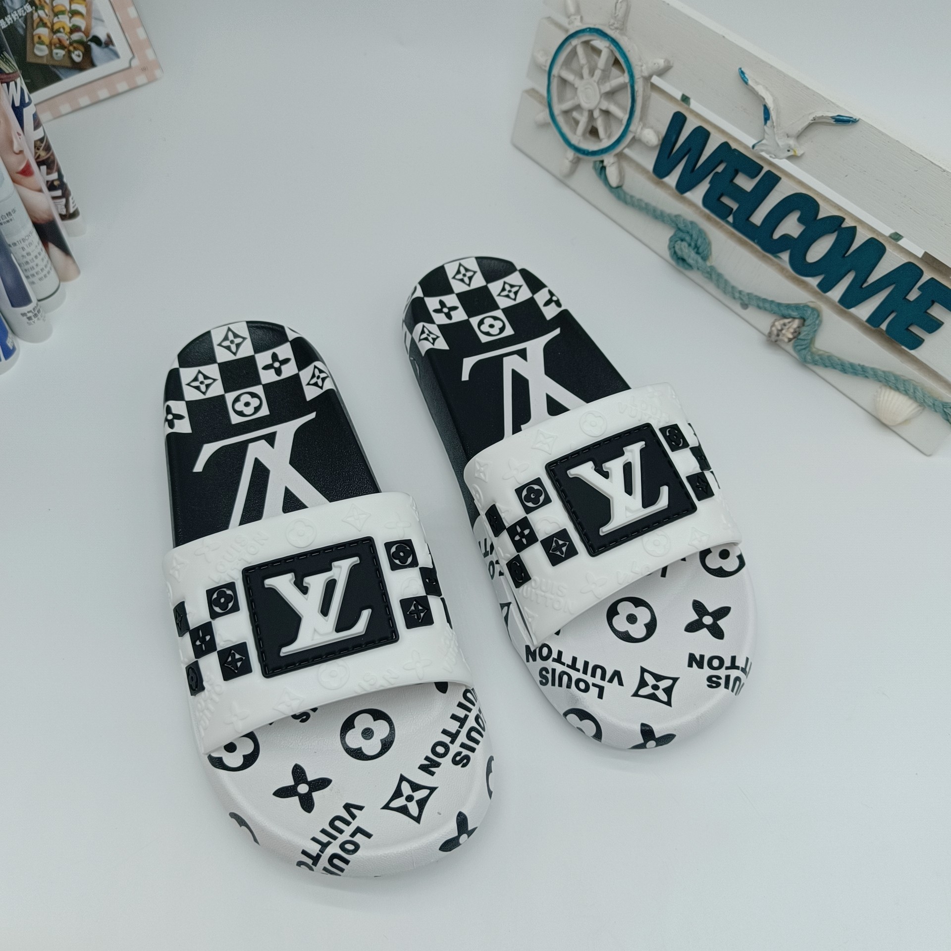 Monogram Logo Slippers