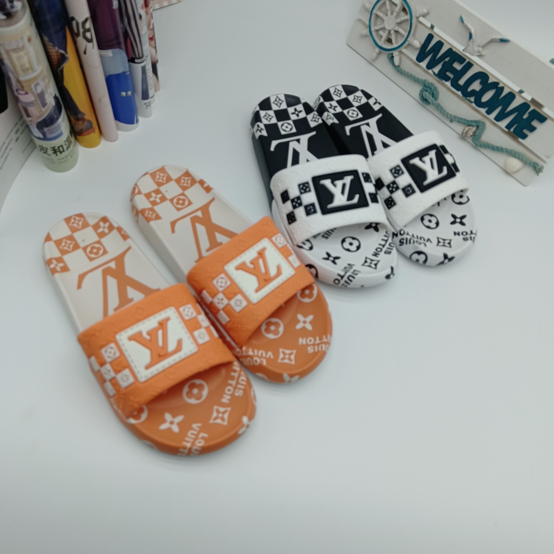 Monogram Logo Slippers