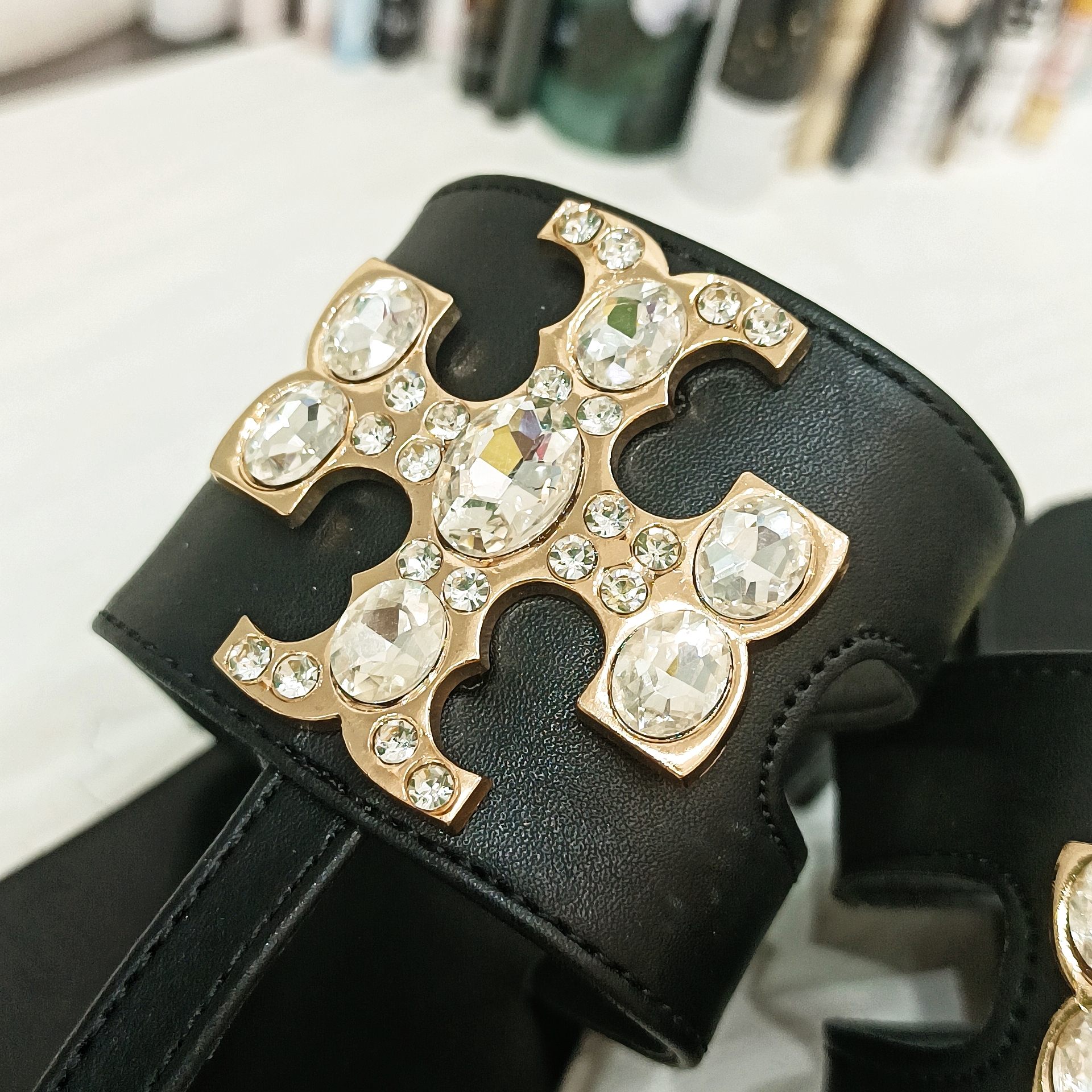 Flat outing Slippers