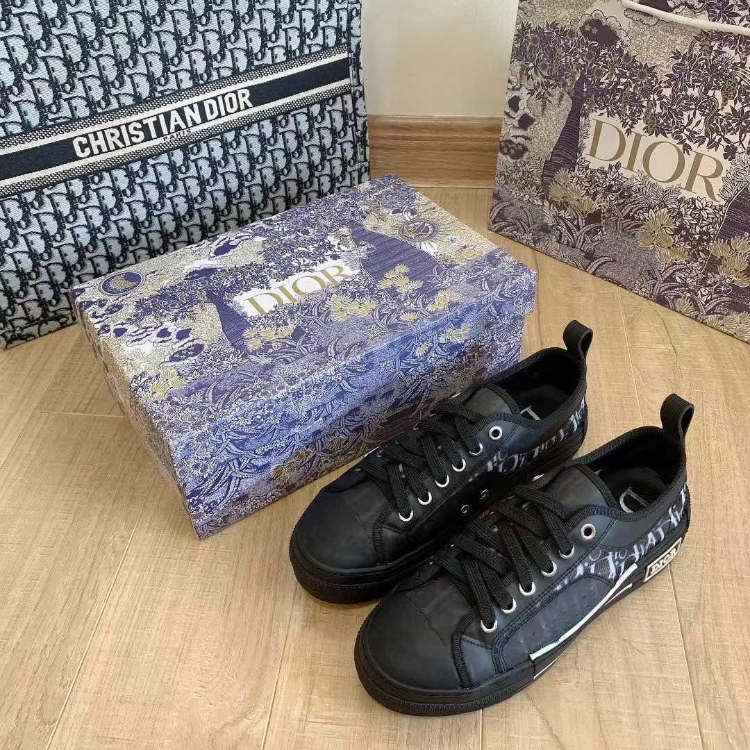 B23 Low-Top Sneaker Black Oblique Canvas