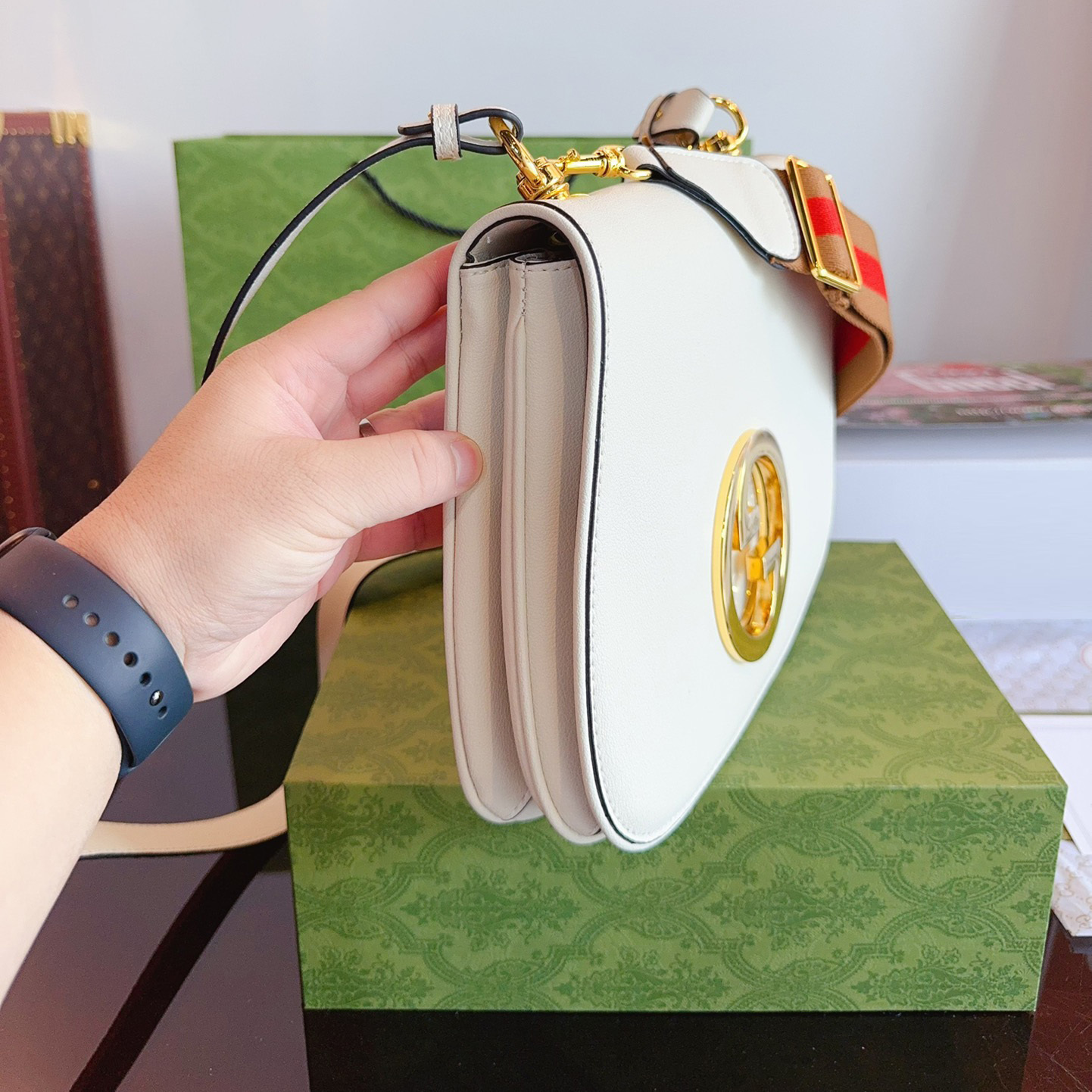 BLONDIE MEDIUM TOP HANDLE BAG