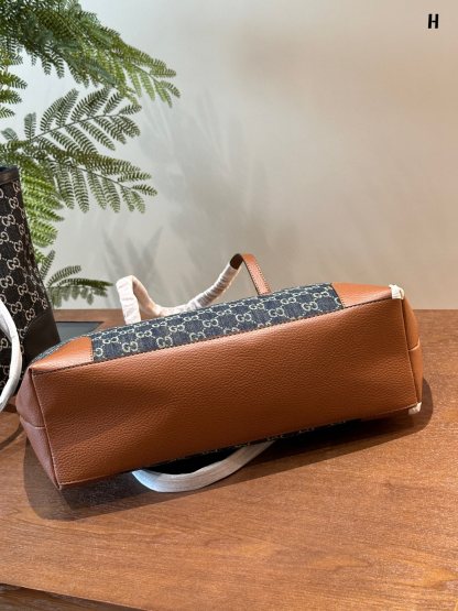 Ophidia Medium Jacquard Denim Tote Bag