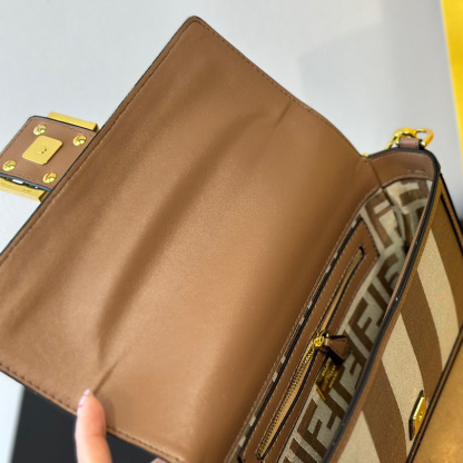 Baguette striped fabric bag