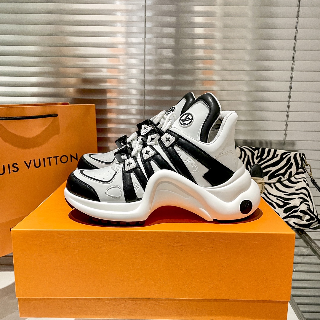 Women's Archlight Sneaker