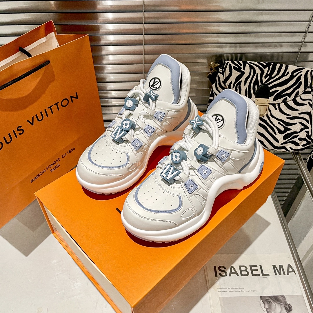 Women's Archlight Sneaker