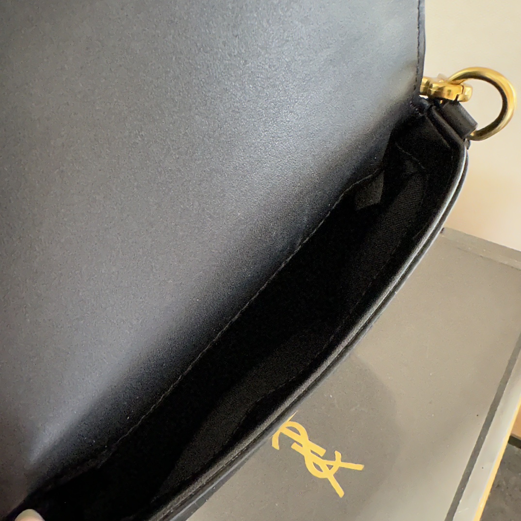 VOLTAIRE TOP HANDLE in BOX