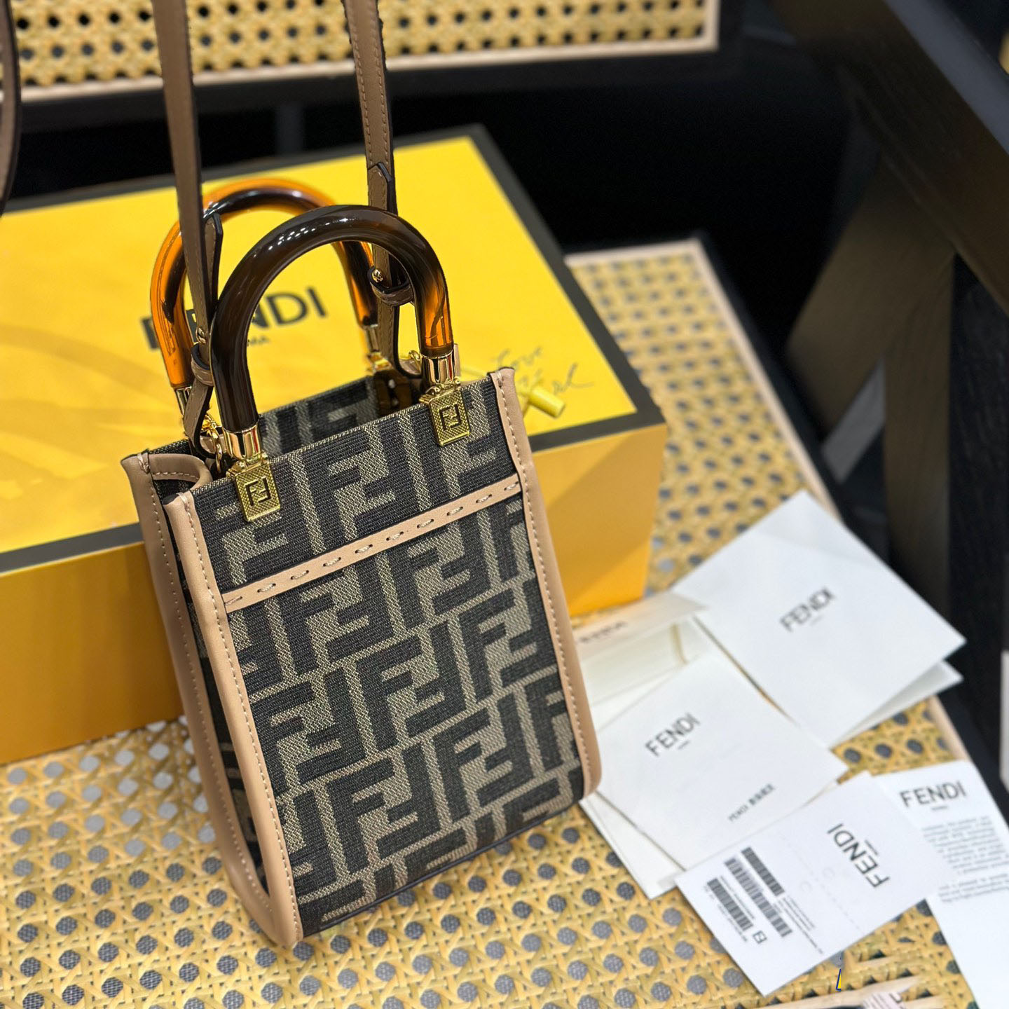 Mini Sunshine Shopper