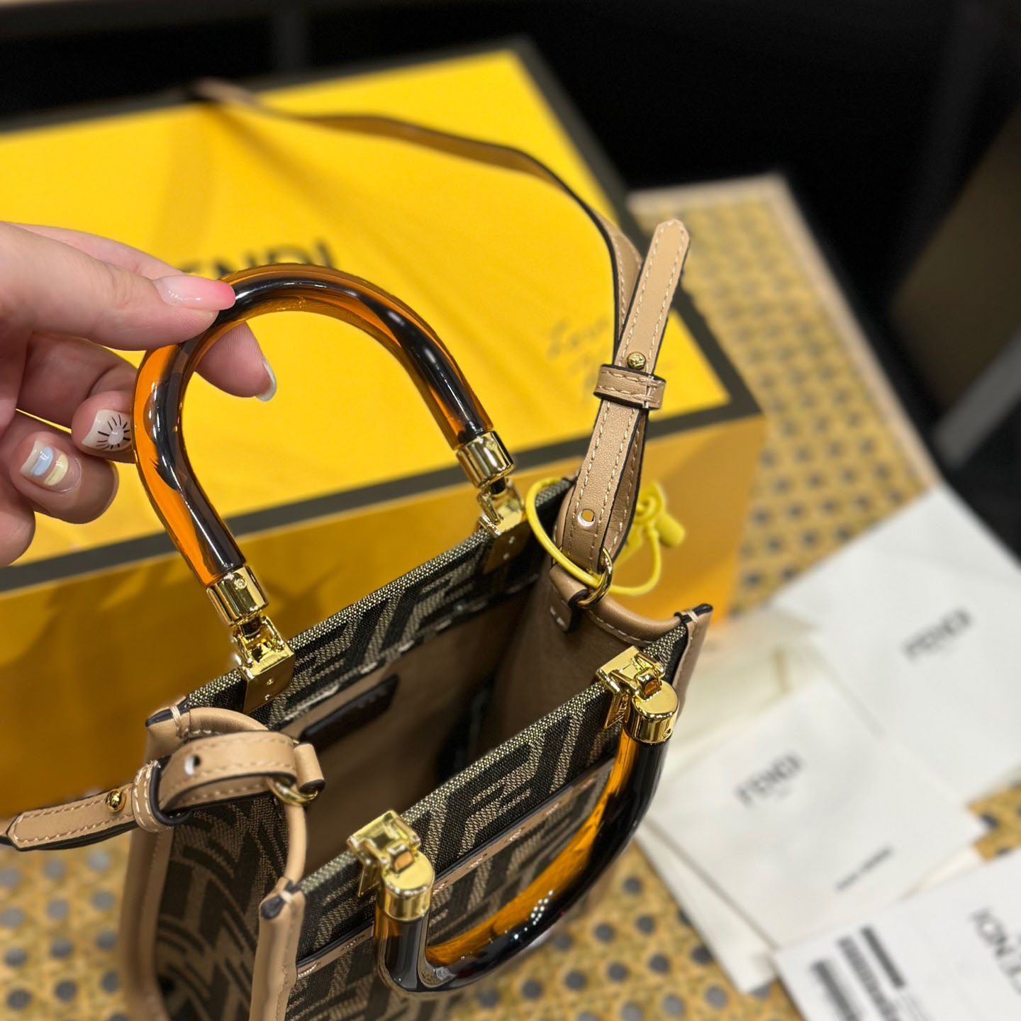 Mini Sunshine Shopper