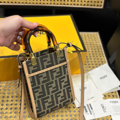 Mini Sunshine Shopper