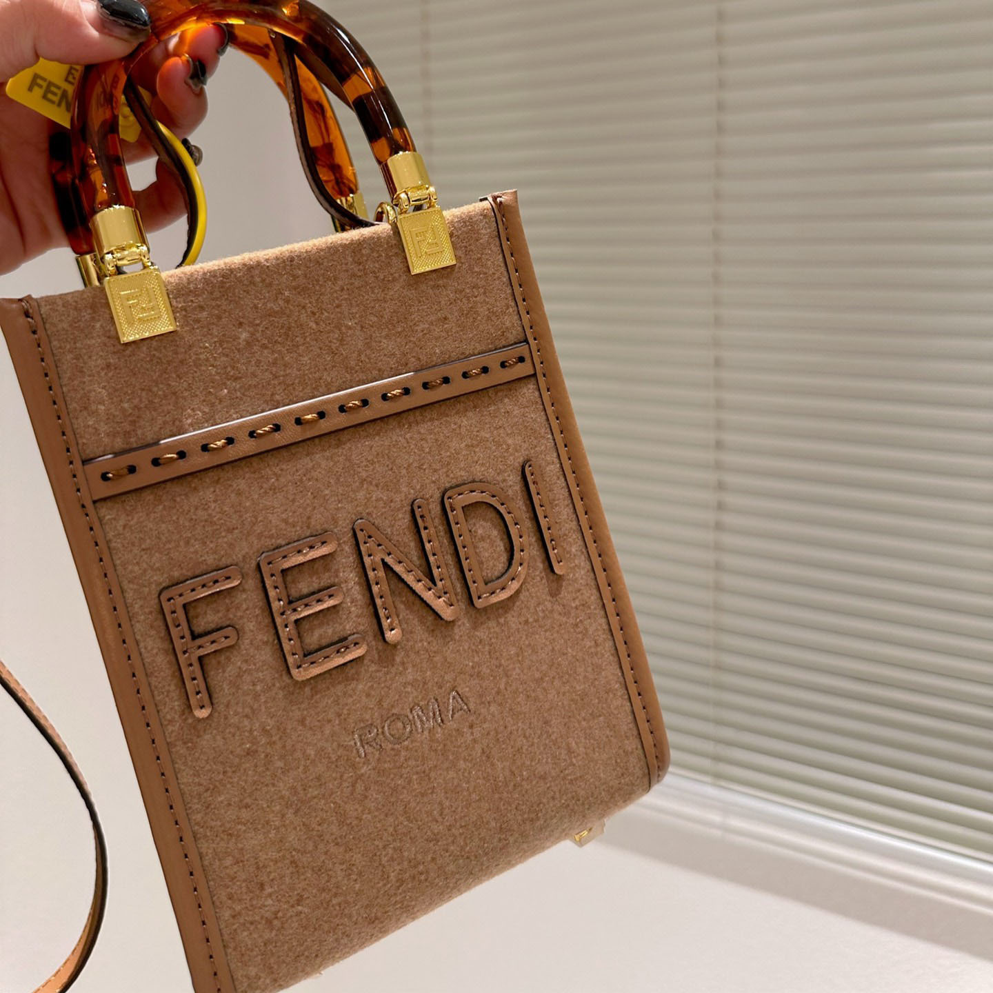 Mini Sunshine Shopper