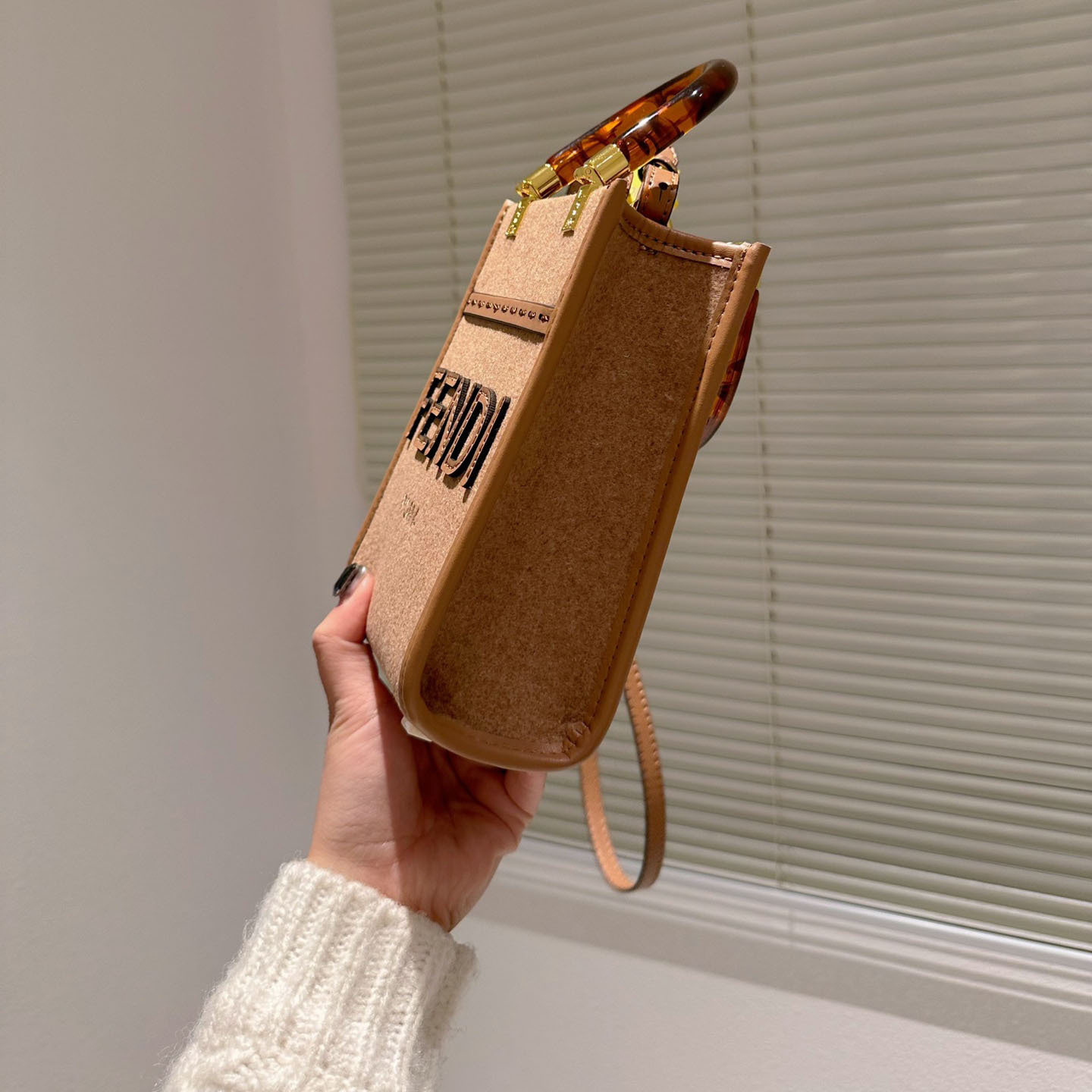 Mini Sunshine Shopper