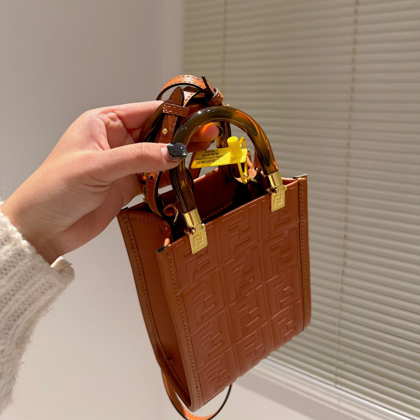 Mini Sunshine Shopper