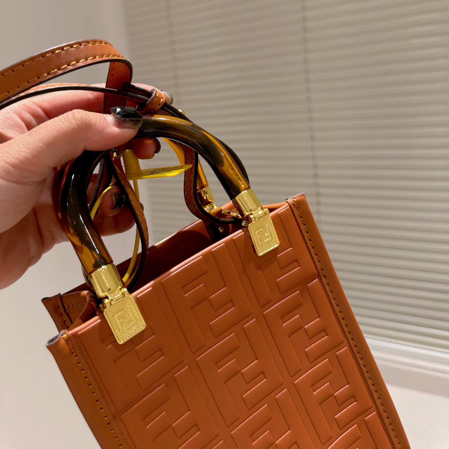 Mini Sunshine Shopper