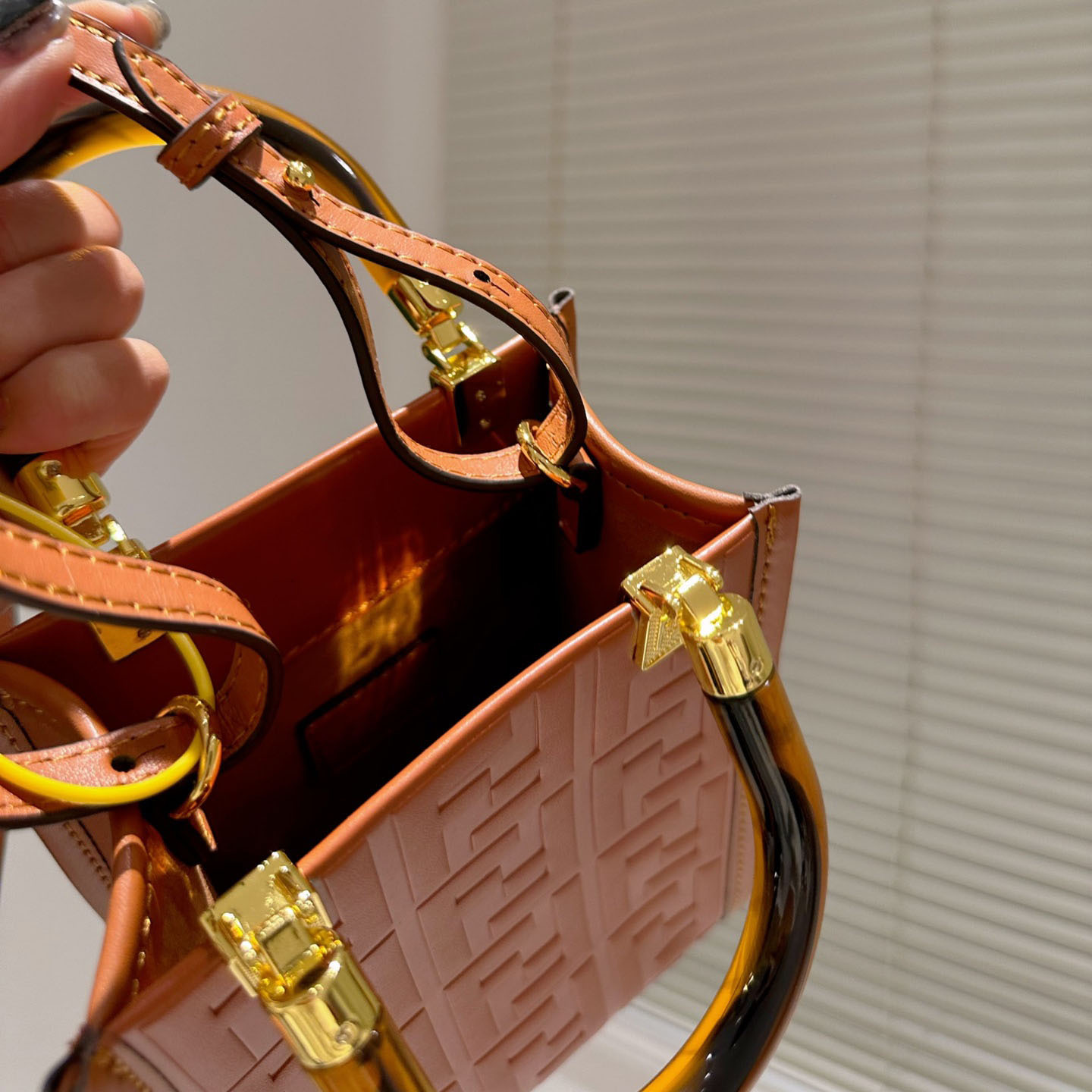 Mini Sunshine Shopper