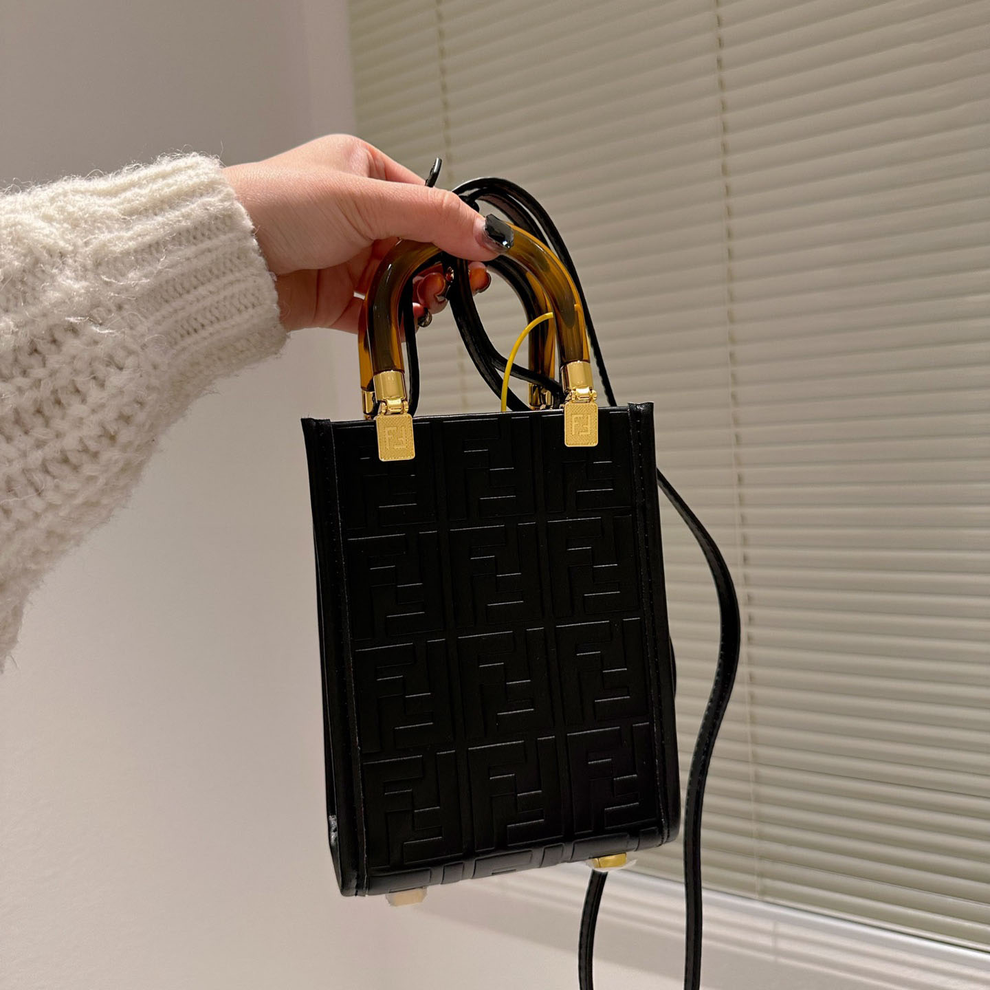 Mini Sunshine Shopper