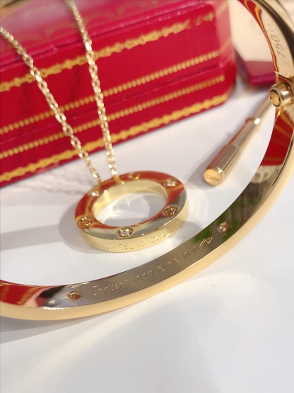 LOVE BRACELET, 4 DIAMONDS + LOVE NECKLACE, 3 DIAMONDS