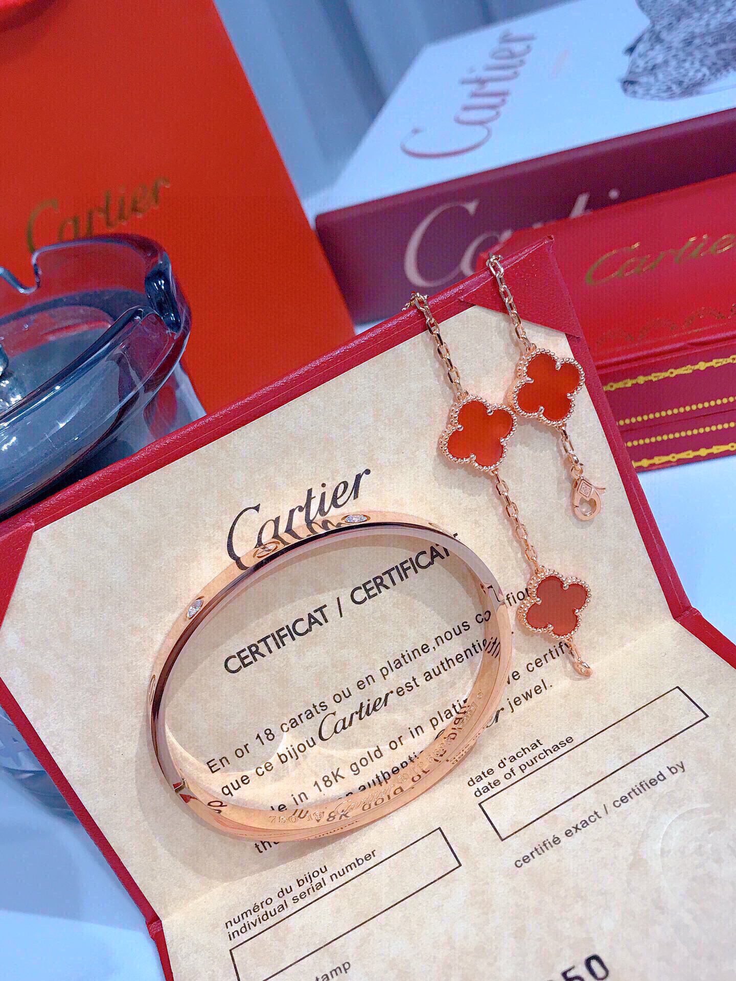 LOVE BRACELET, 4 DIAMONDS + VINTAGE ALHAMBRA BRACELET, 5 MOTIFS