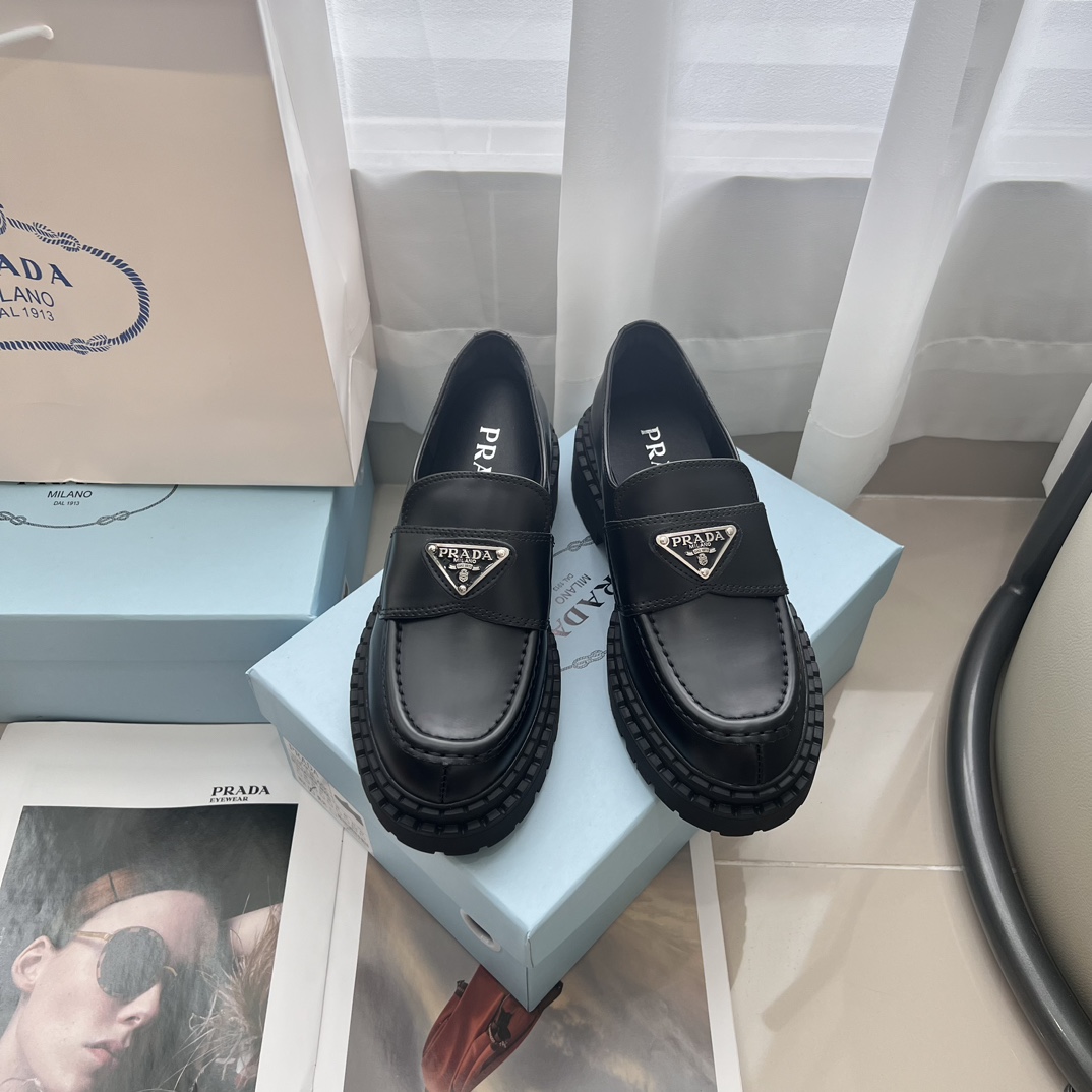 Monolith Lug Sole Loafer