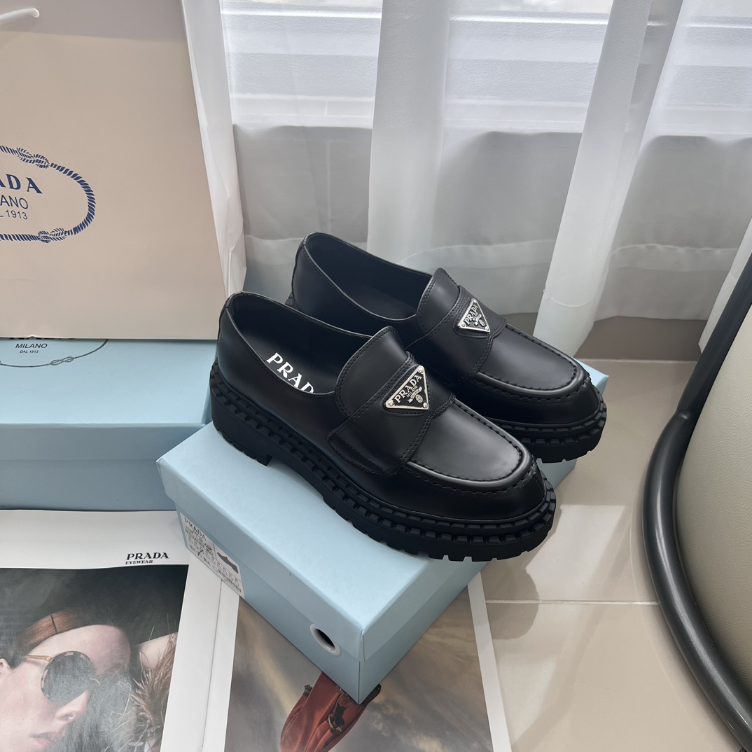 Monolith Lug Sole Loafer