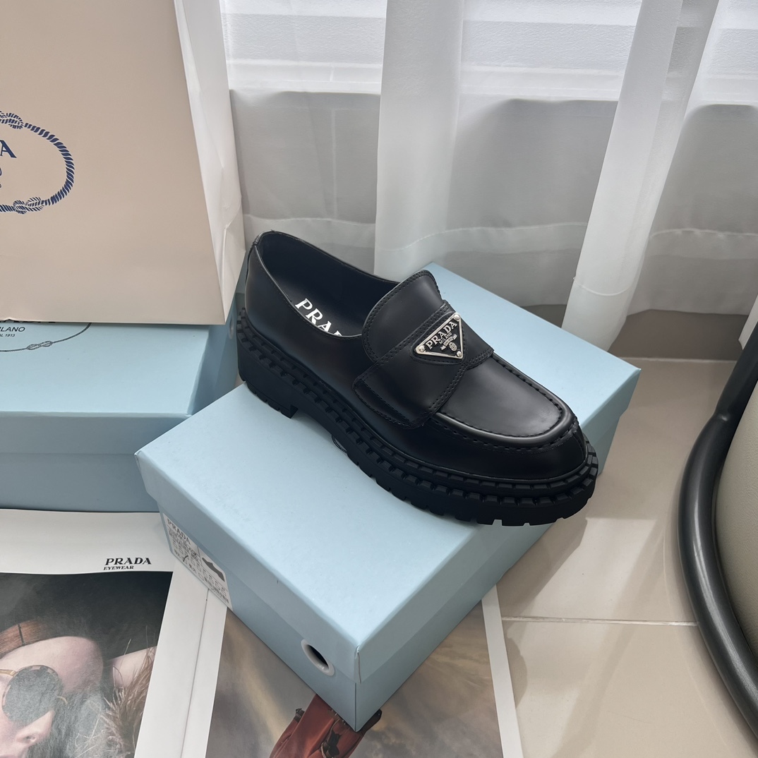 Monolith Lug Sole Loafer