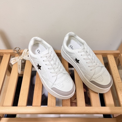 Star Platform Sneaker