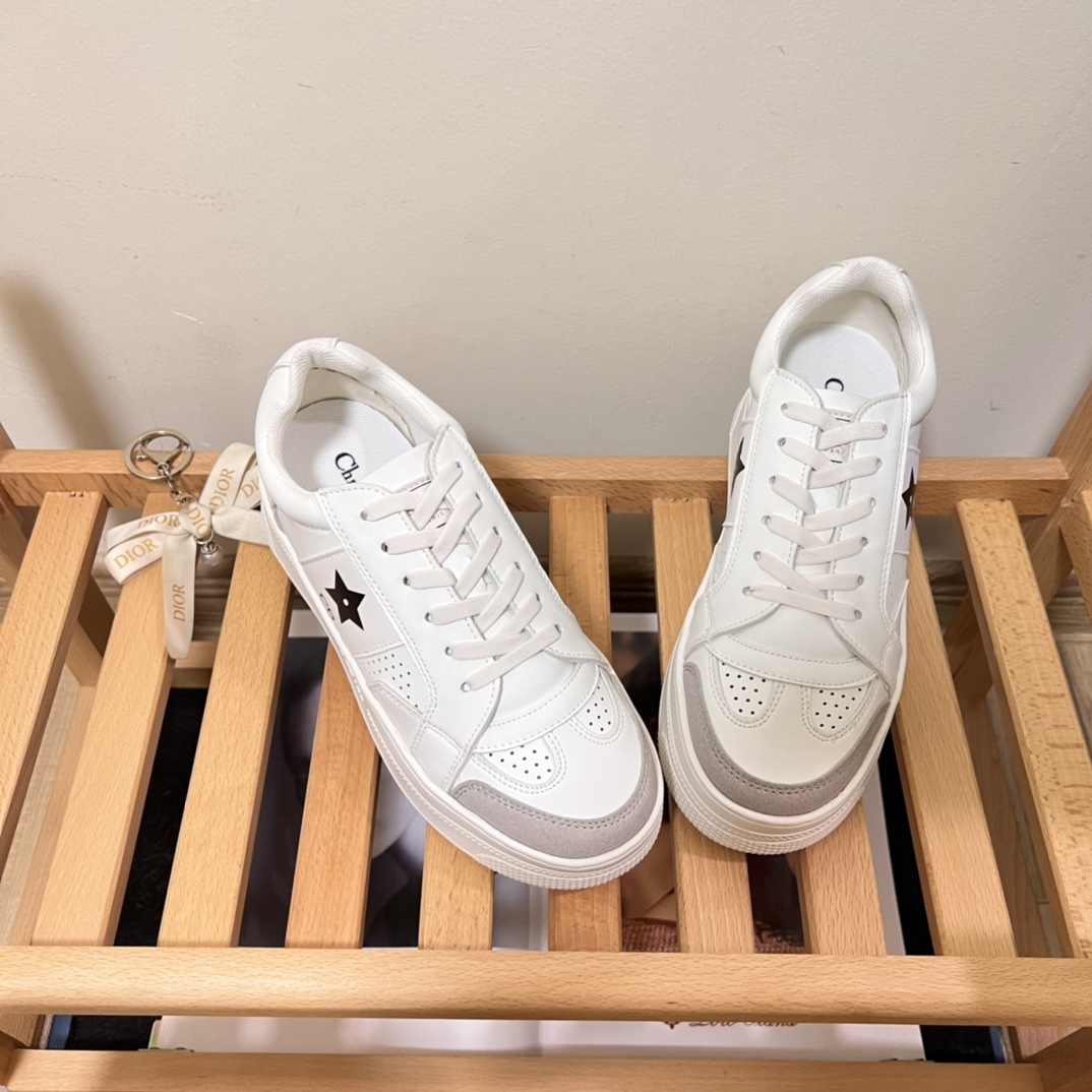 Star Platform Sneaker