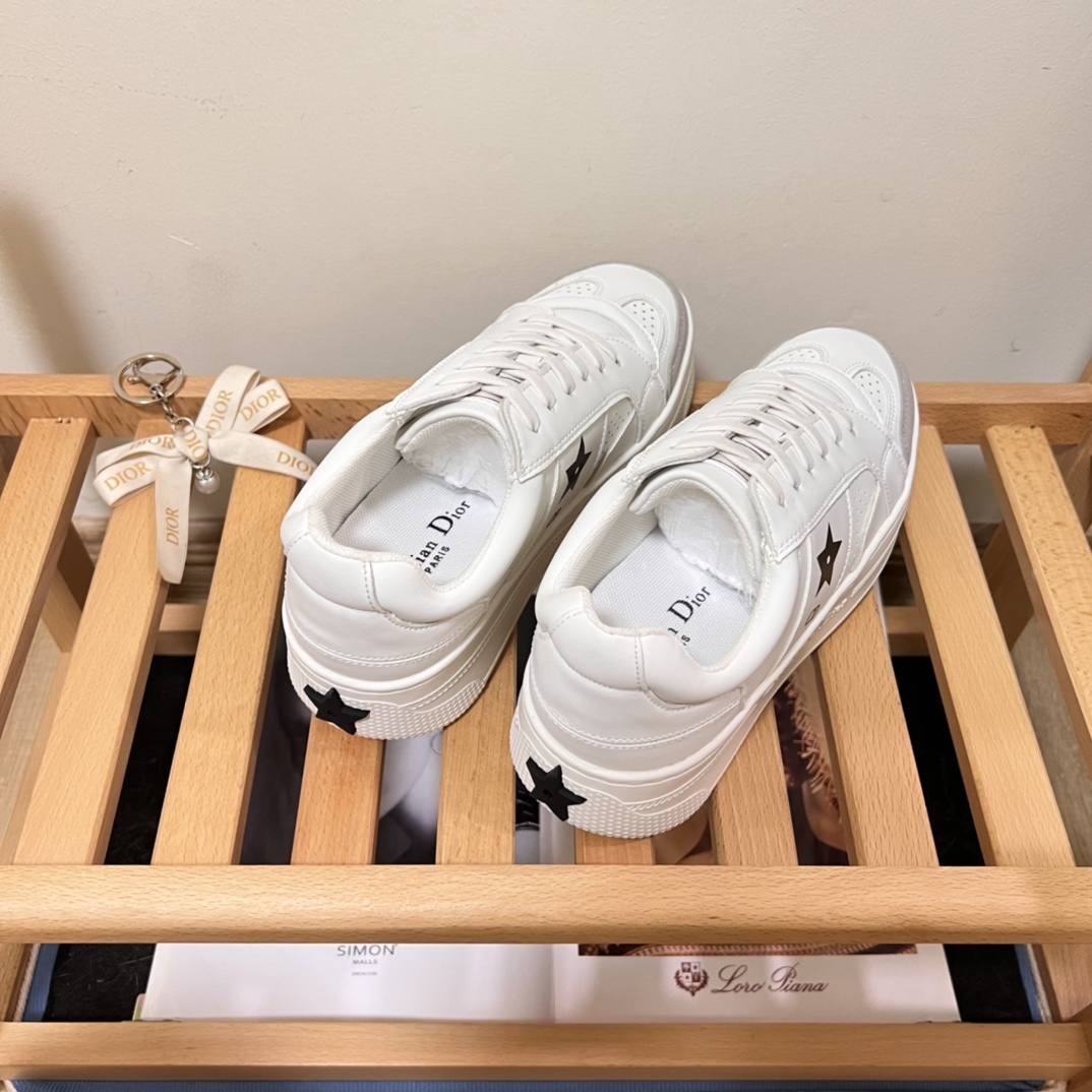 Star Platform Sneaker