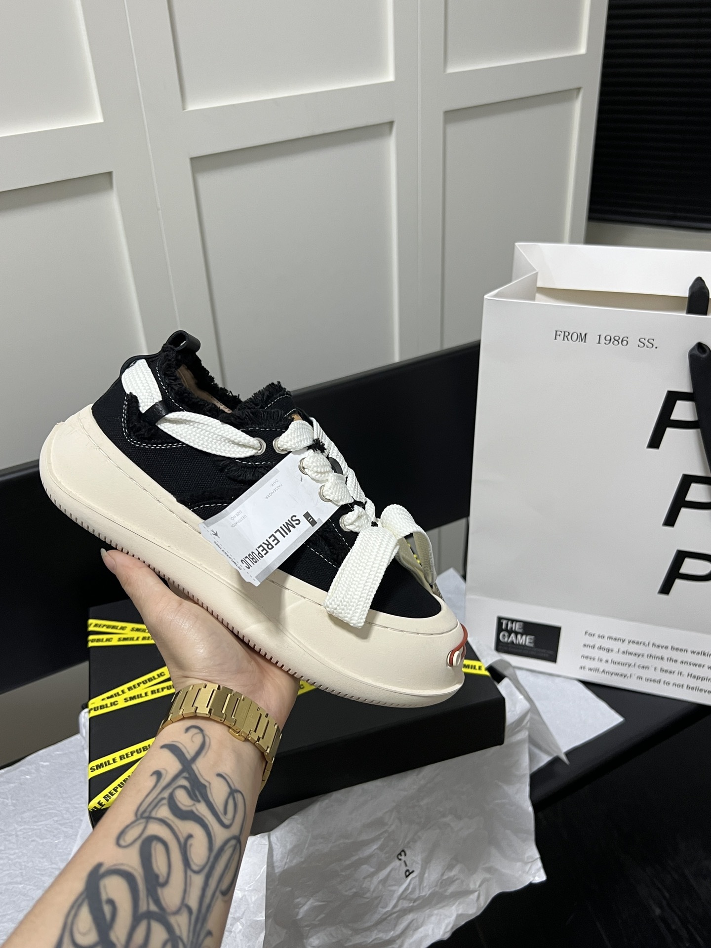 Classic Black Coarse Canvas Causal Shoes