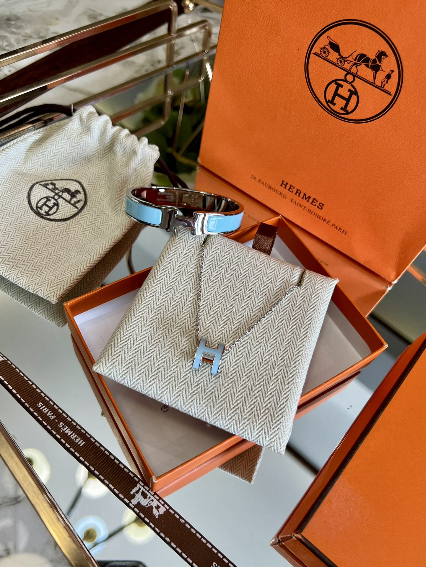 Clic H bracelet + Pop H pendant