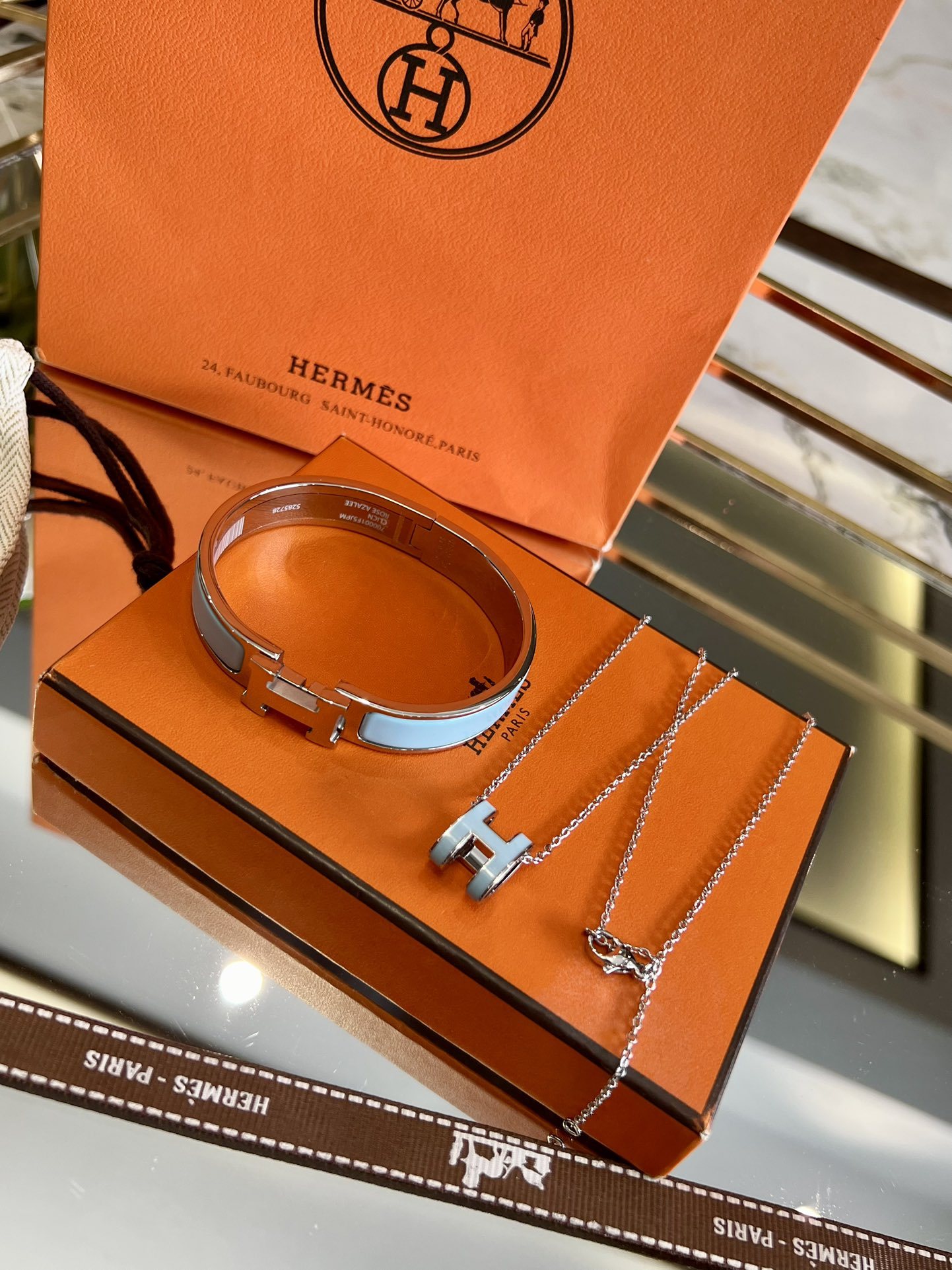 Clic H bracelet + Pop H pendant