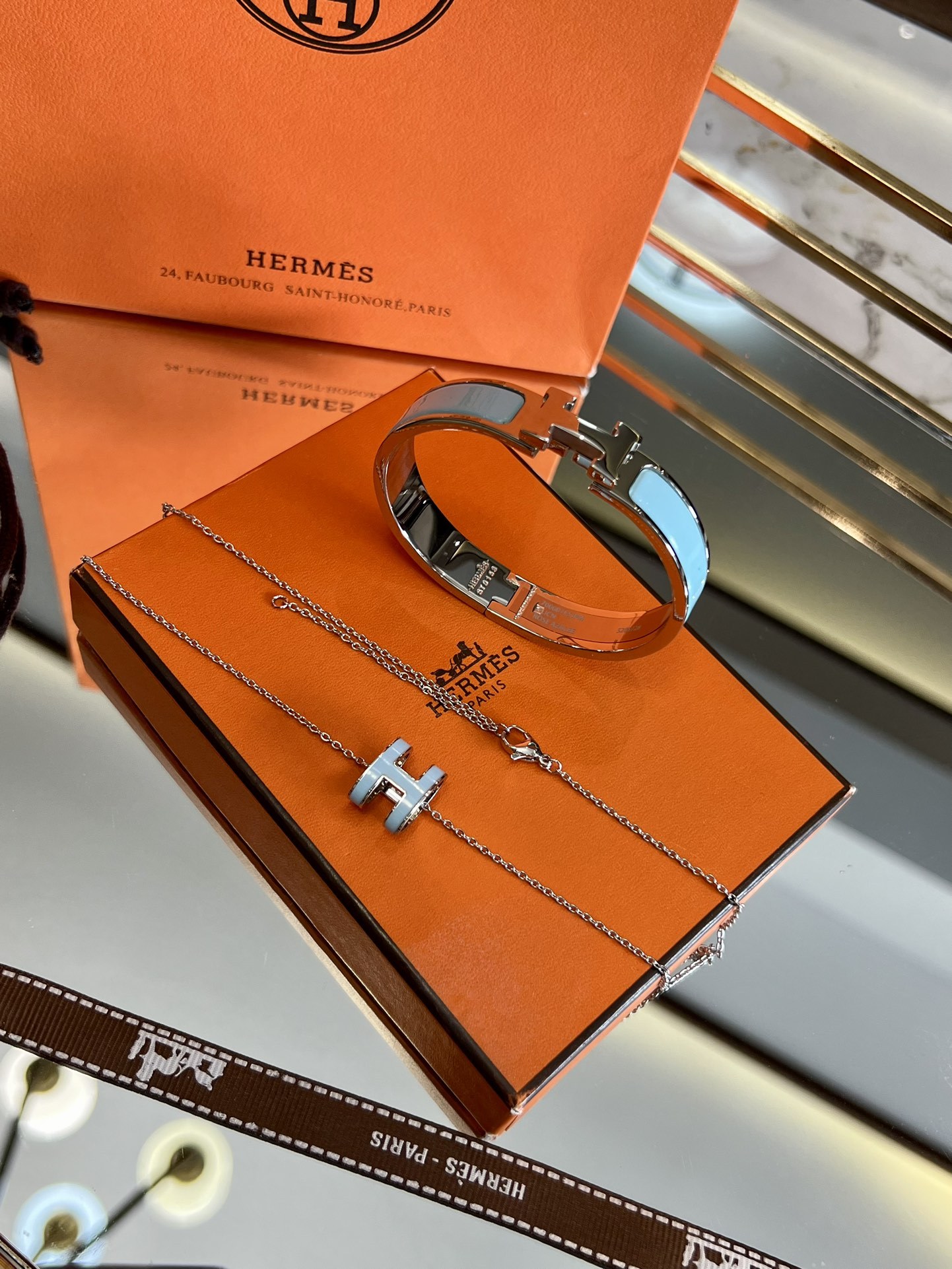 Clic H bracelet + Pop H pendant