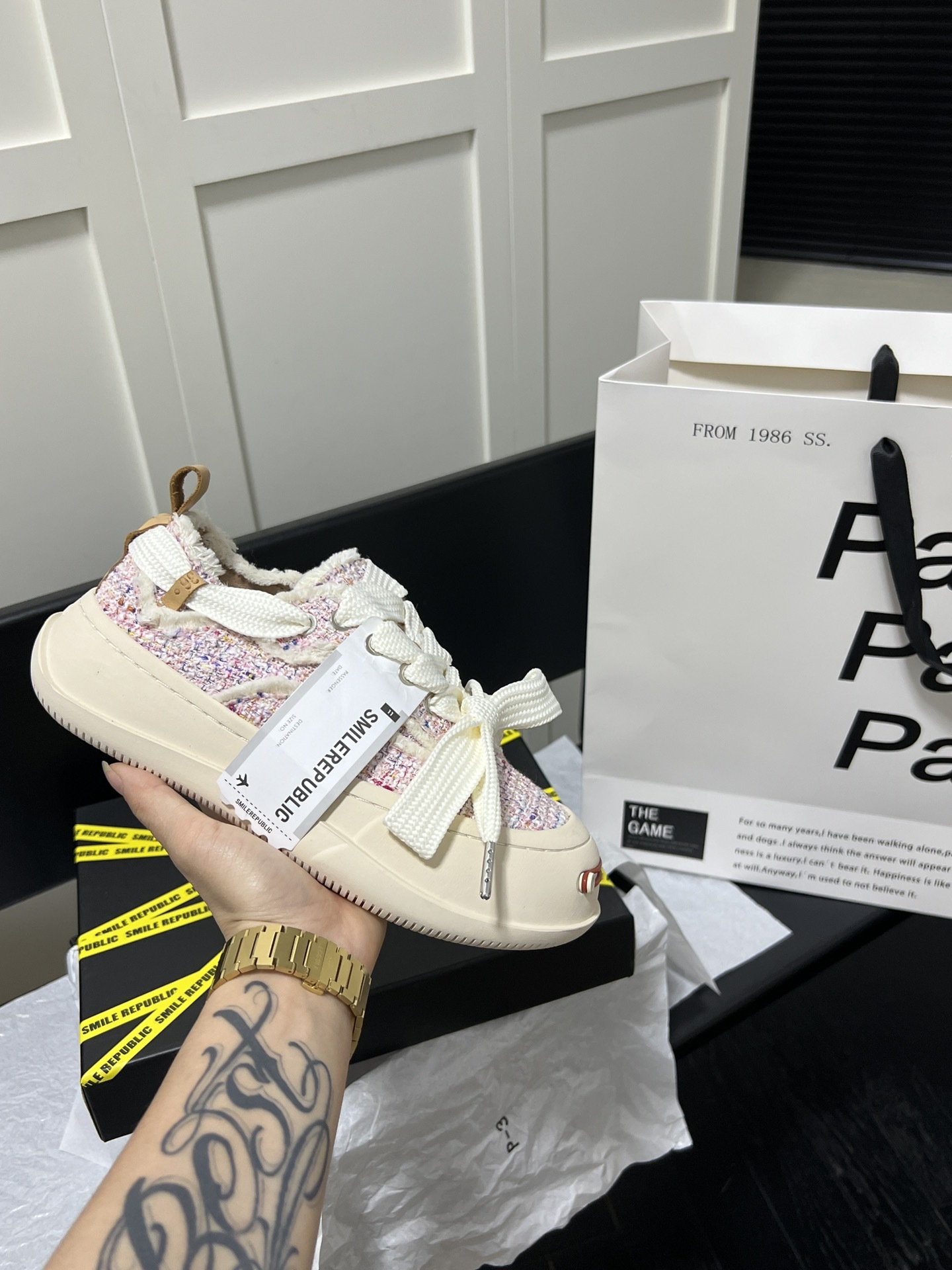 Pink Tweed Sneaker Shoes 2024 Spring Style Fashion Designer