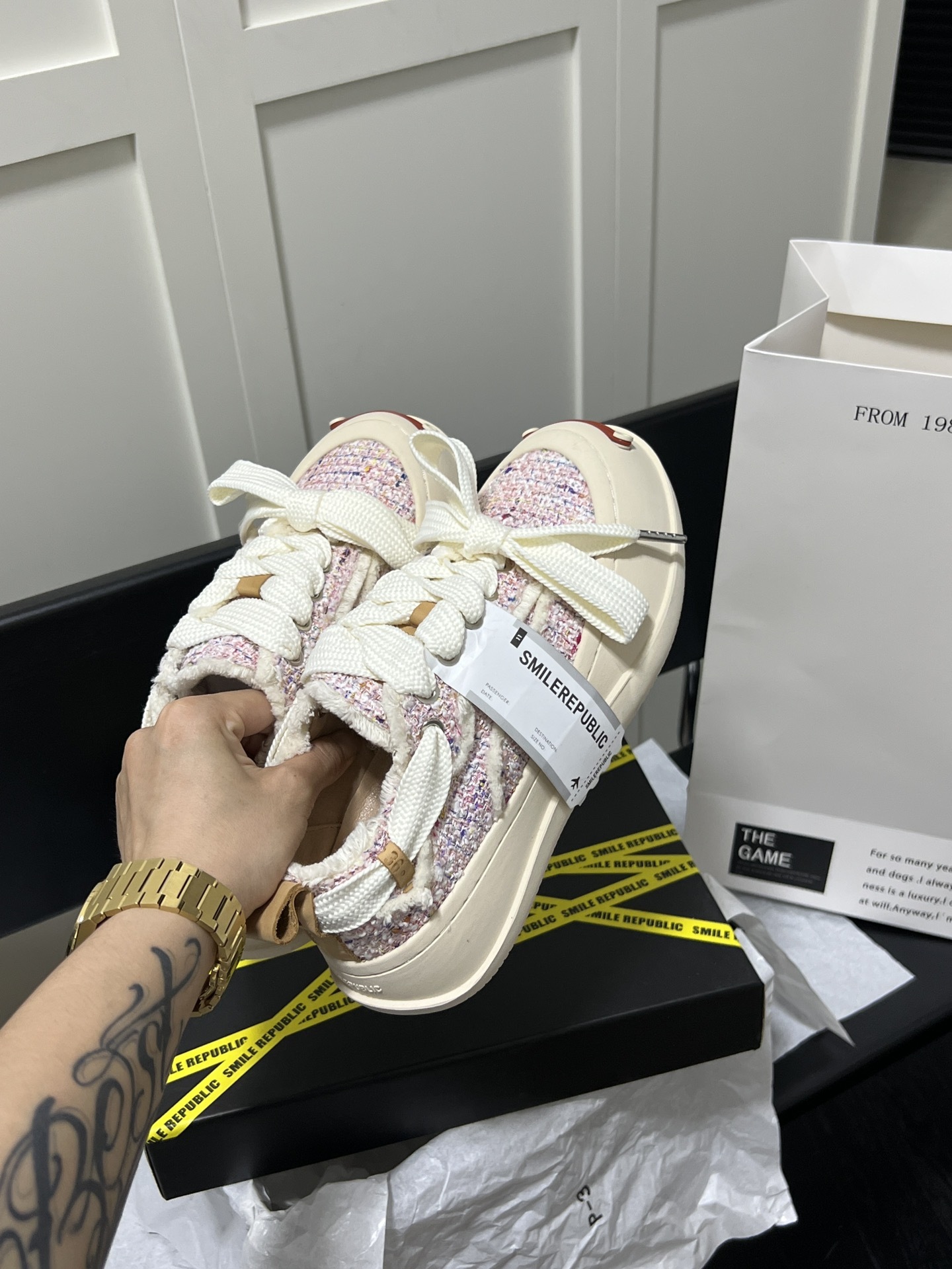 Pink Tweed Sneaker Shoes 2024 Spring Style Fashion Designer