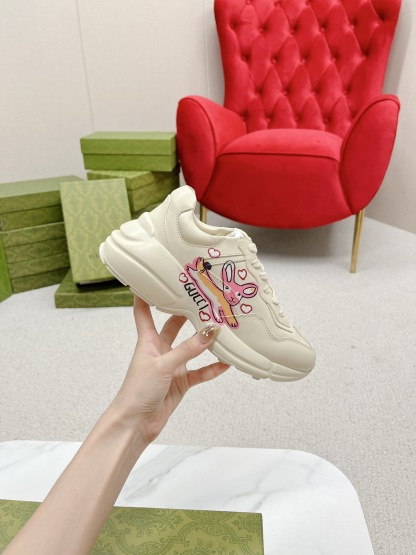 Calfskin Casual Clunky Womens Rhyton Sneakers